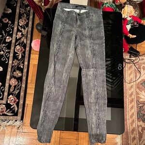 Stylish Gray Patterned Jeans J Brand